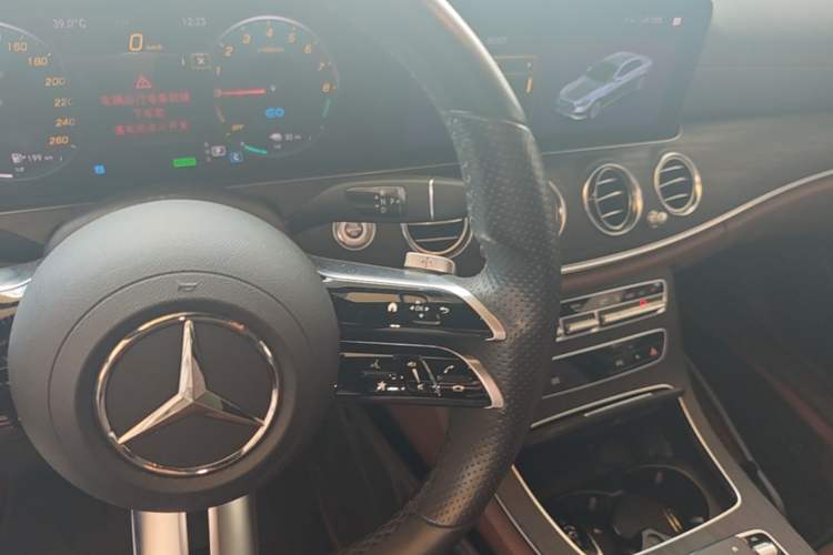 Used Mercedes-Benz E-Class New Energy 2021 E 350 e L Plug-in Hybrid Sports Sedan Gear Lever