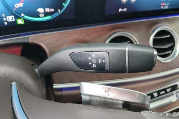 Used Mercedes-Benz E-Class New Energy 2021 E 350 e L Plug-in Hybrid Sedan Gear Lever