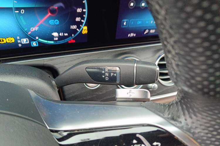 Used Mercedes-Benz E-Class New Energy 2021 E 350 e L Plug-in Hybrid Sports Sedan Gear Lever