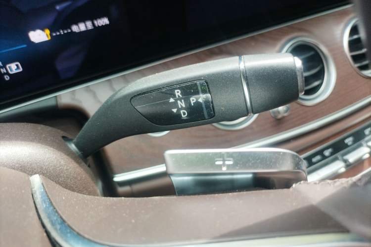 Used Mercedes-Benz E-Class New Energy 2021 E 350 e L Plug-in Hybrid Sedan Gear Lever