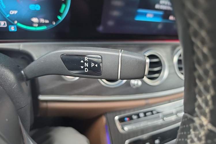 Used Mercedes-Benz E-Class New Energy 2021 E 350 e L Plug-in Hybrid Sedan Gear Lever