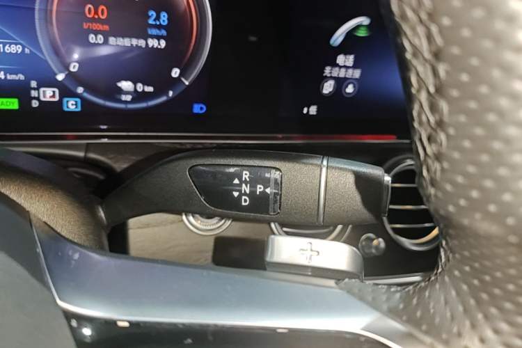 Used Mercedes-Benz E-Class New Energy 2021 E 350 e L Plug-in Hybrid Sports Sedan Gear Lever