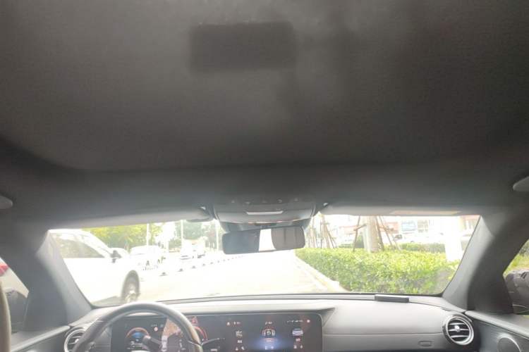 Used Mercedes-Benz E-Class New Energy 2021 E 350 e L Plug-in Hybrid Sports Sedan Headliner