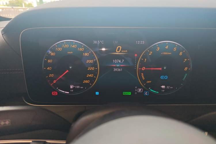 Used Mercedes-Benz E-Class New Energy 2021 E 350 e L Plug-in Hybrid Sports Sedan Instrument Cluster