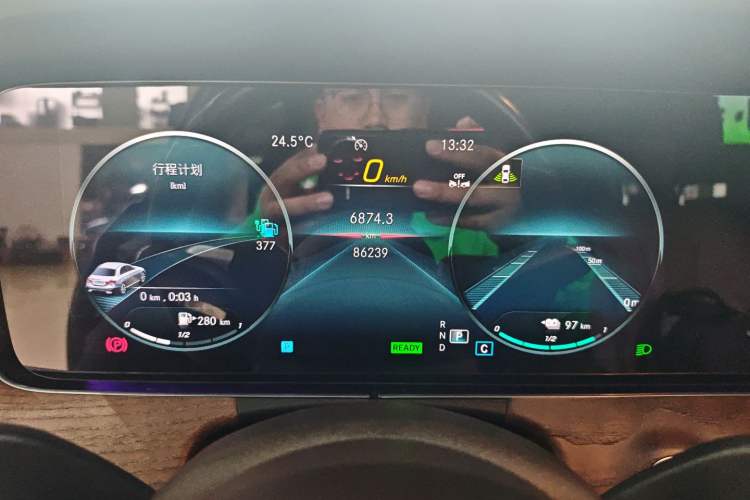 Used Mercedes-Benz E-Class New Energy 2021 E 350 e L Plug-in Hybrid Sedan Instrument Cluster