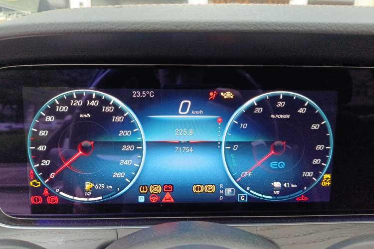 Used Mercedes-Benz E-Class New Energy 2021 E 350 e L Plug-in Hybrid Sports Sedan Instrument Cluster