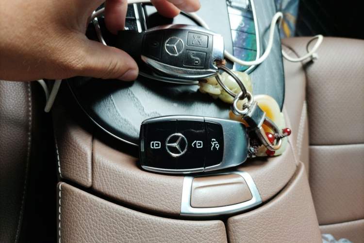 Used Mercedes-Benz E-Class New Energy 2021 E 350 e L Plug-in Hybrid Sports Sedan Interior 1
