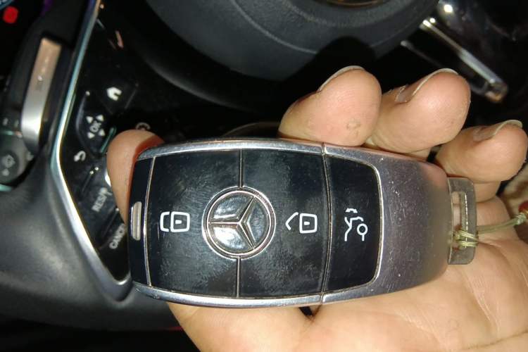 Used Mercedes-Benz E-Class New Energy 2021 E 350 e L Plug-in Hybrid Sedan Interior 1