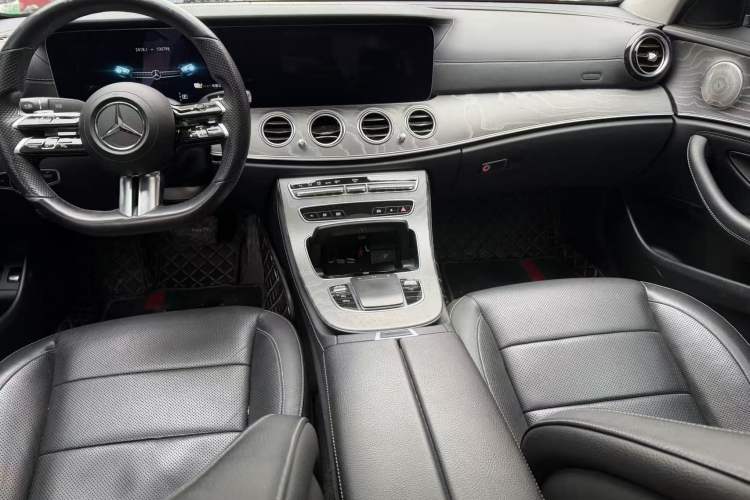 Used Mercedes-Benz E-Class New Energy 2021 E 350 e L Plug-in Hybrid Sports Sedan Interior 3