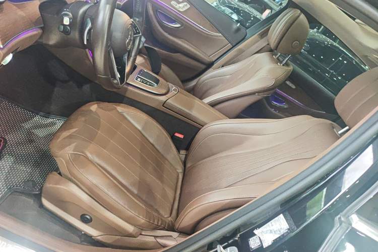 Used Mercedes-Benz E-Class New Energy 2021 E 350 e L Plug-in Hybrid Sedan Left Front Seat