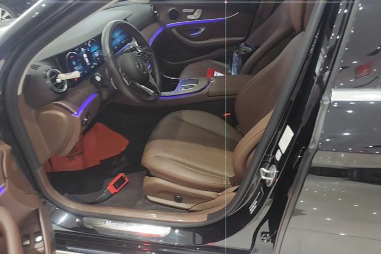 Used Mercedes-Benz E-Class New Energy 2021 E 350 e L Plug-in Hybrid Sedan Left Front Seat