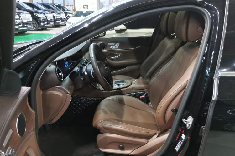 Used Mercedes-Benz E-Class New Energy 2021 E 350 e L Plug-in Hybrid Sedan Left Front Seat