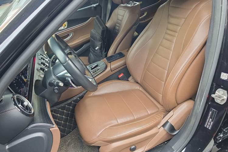 Used Mercedes-Benz E-Class New Energy 2021 E 350 e L Plug-in Hybrid Sedan Left Front Seat
