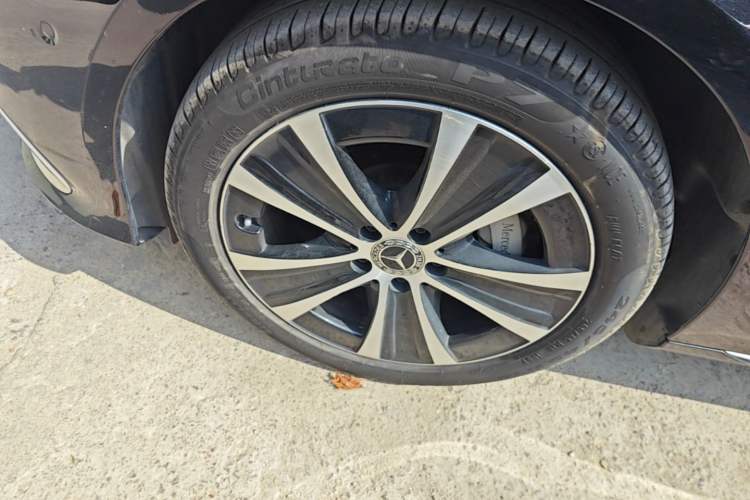 Used Mercedes-Benz E-Class New Energy 2021 E 350 e L Plug-in Hybrid Sedan Left Front Wheel Hub