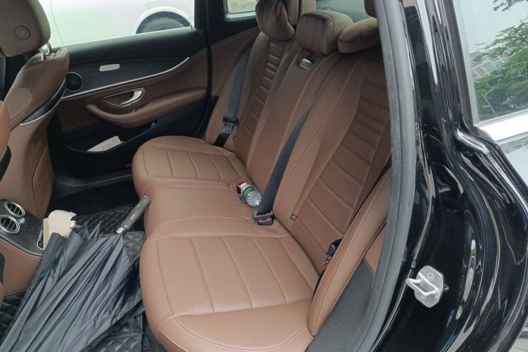 Used Mercedes-Benz E-Class New Energy 2021 E 350 e L Plug-in Hybrid Sports Sedan Left Rear Seat