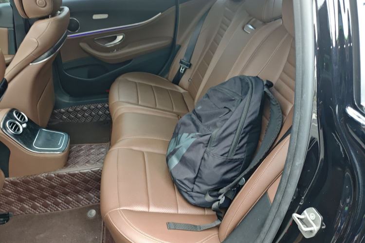 Used Mercedes-Benz E-Class New Energy 2021 E 350 e L Plug-in Hybrid Sports Sedan Left Rear Seat