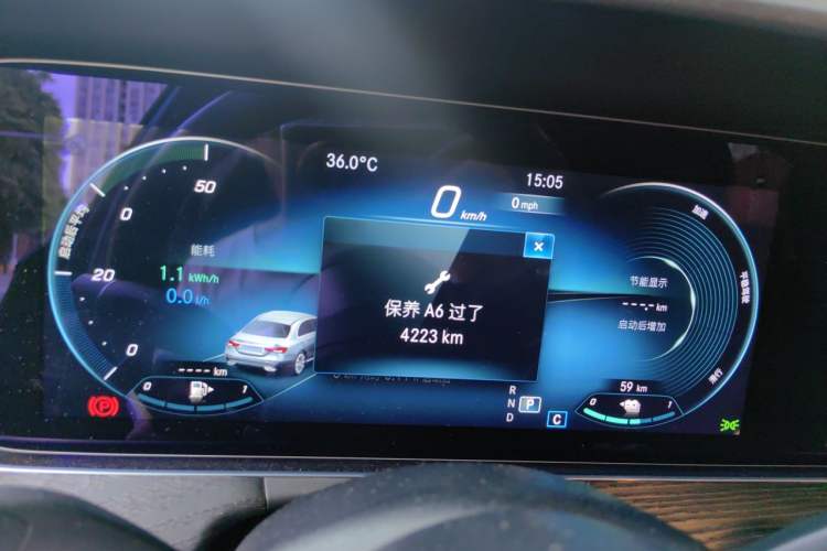 Used Mercedes-Benz E-Class New Energy 2021 E 350 e L Plug-in Hybrid Sports Sedan Odometer Close Up