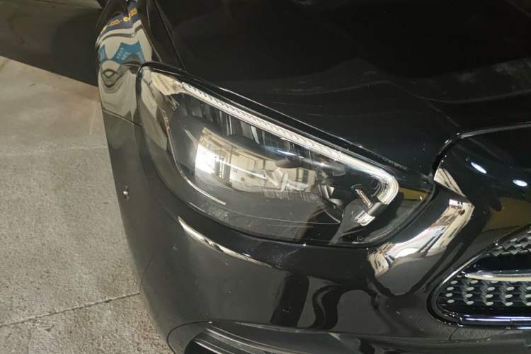 Used Mercedes-Benz E-Class New Energy 2021 E 350 e L Plug-in Hybrid Sports Sedan Right Front Headlight