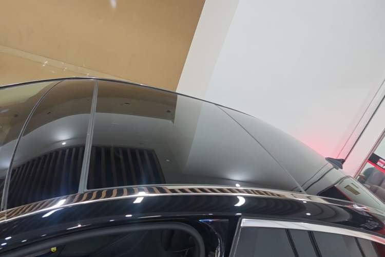 Used Mercedes-Benz E-Class New Energy 2021 E 350 e L Plug-in Hybrid Sedan Roof
