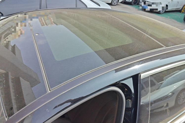 Used Mercedes-Benz E-Class New Energy 2021 E 350 e L Plug-in Hybrid Sedan Roof