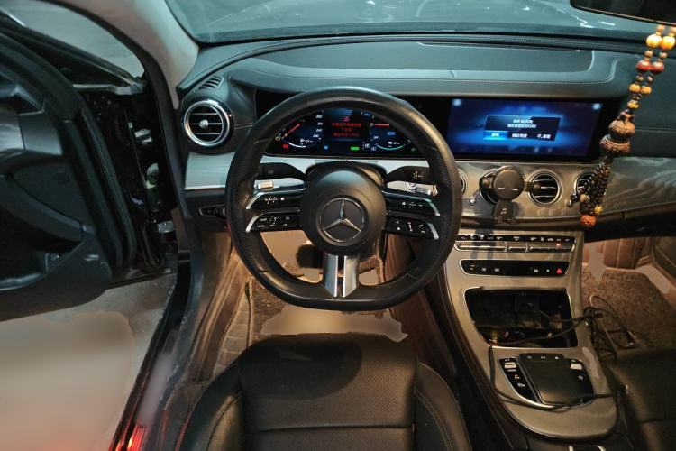 Used Mercedes-Benz E-Class New Energy 2021 E 350 e L Plug-in Hybrid Sports Sedan Steering Wheel
