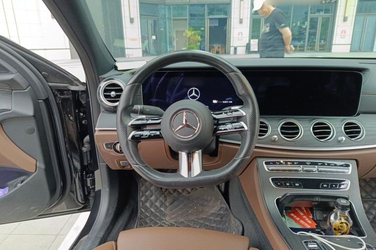 Used Mercedes-Benz E-Class New Energy 2021 E 350 e L Plug-in Hybrid Sports Sedan Steering Wheel