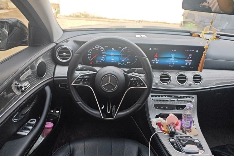 Used Mercedes-Benz E-Class New Energy 2021 E 350 e L Plug-in Hybrid Sedan Steering Wheel