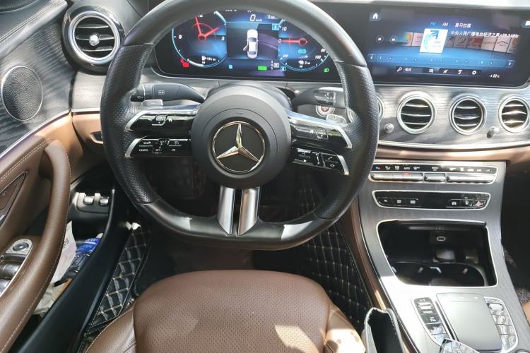 Used Mercedes-Benz E-Class New Energy 2021 E 350 e L Plug-in Hybrid Sports Sedan Steering Wheel