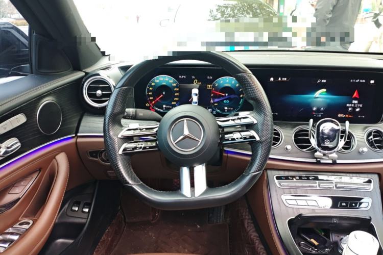 Used Mercedes-Benz E-Class New Energy 2021 E 350 e L Plug-in Hybrid Sports Sedan Steering Wheel