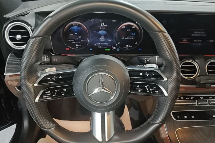 Used Mercedes-Benz E-Class New Energy 2021 E 350 e L Plug-in Hybrid Sports Sedan Steering Wheel