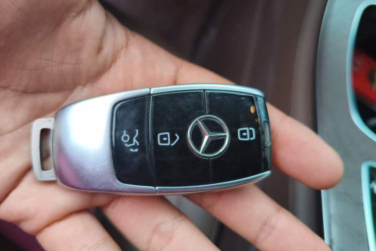 Used Mercedes-Benz E-Class New Energy 2021 E 350 e L Plug-in Hybrid Sedan Vehicle Key