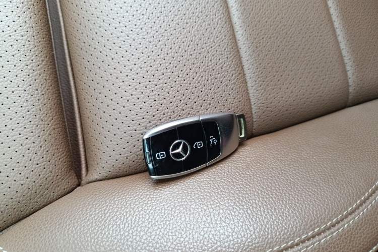 Used Mercedes-Benz E-Class New Energy 2021 E 350 e L Plug-in Hybrid Sports Sedan Vehicle Key