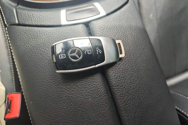 Used Mercedes-Benz E-Class New Energy 2021 E 350 e L Plug-in Hybrid Sedan Vehicle Key