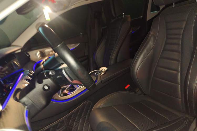 Used Mercedes-Benz E-Class New Energy 2021 E 350 e L Plug-in Hybrid Sports Sedan Left Front Seat