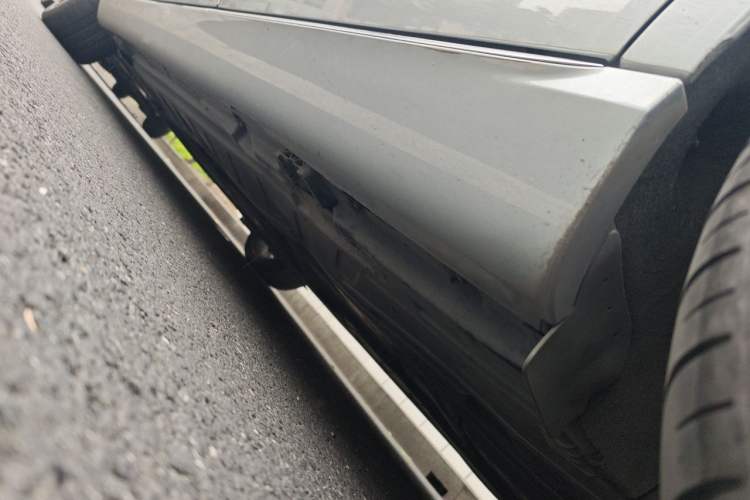Used Mercedes-Benz E-Class New Energy 2021 E 350 e L Plug-in Hybrid Sedan Chassis Rear Left