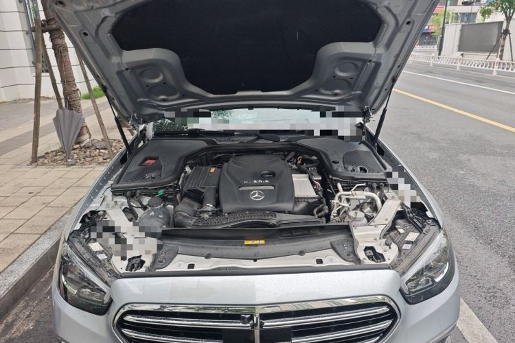 Used Mercedes-Benz E-Class New Energy 2021 E 350 e L Plug-in Hybrid Sedan Engine Bay