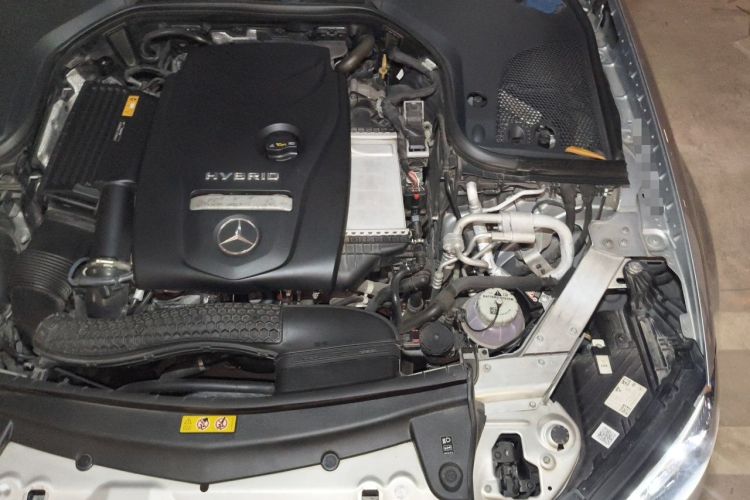 Used Mercedes-Benz E-Class New Energy 2021 E 350 e L Plug-in Hybrid Sedan Engine Bay Left