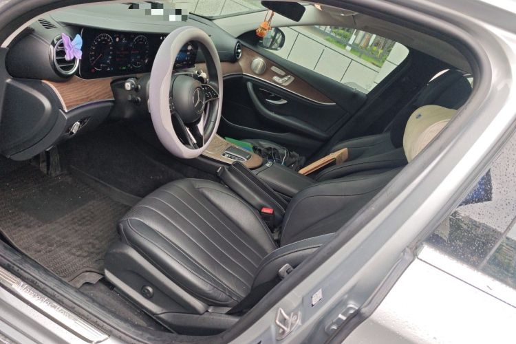 Used Mercedes-Benz E-Class New Energy 2021 E 350 e L Plug-in Hybrid Sedan Left Front Seat