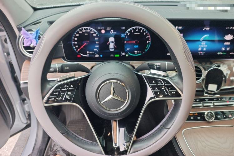 Used Mercedes-Benz E-Class New Energy 2021 E 350 e L Plug-in Hybrid Sedan Steering Wheel