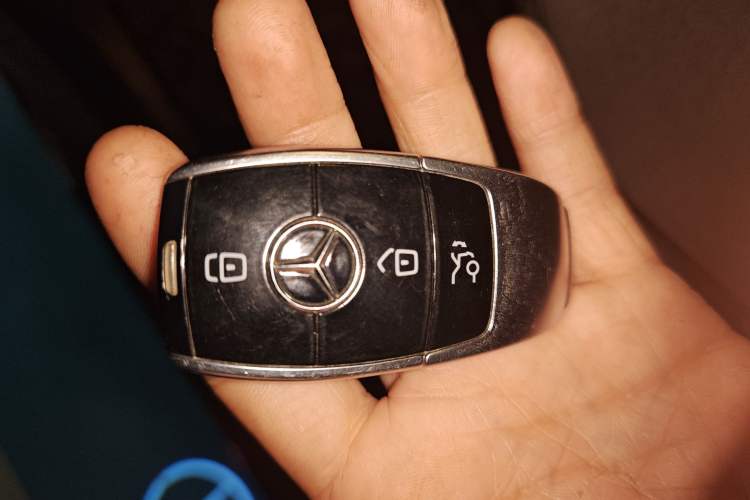 Used Mercedes-Benz E-Class New Energy 2021 E 350 e L Plug-in Hybrid Sedan Vehicle Key
