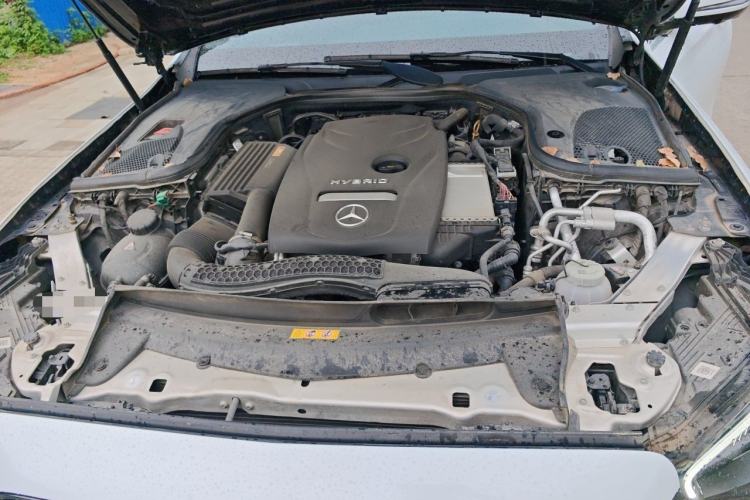 Used Mercedes-Benz E-Class New Energy 2021 E 350 e L Plug-in Hybrid Sports Sedan Engine Bay