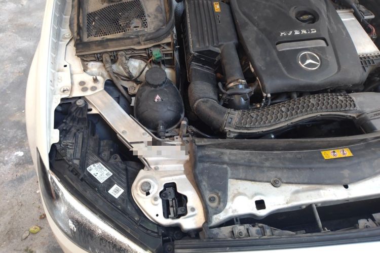 Used Mercedes-Benz E-Class New Energy 2021 E 350 e L Plug-in Hybrid Sedan Engine Bay Right