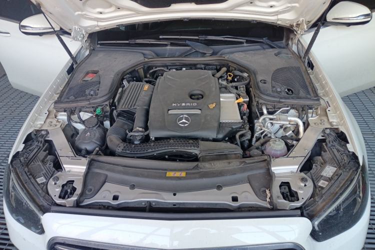 Used Mercedes-Benz E-Class New Energy 2021 E 350 e L Plug-in Hybrid Sedan Engine Bay