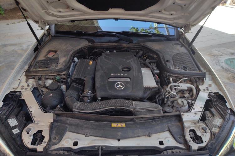 Used Mercedes-Benz E-Class New Energy 2021 E 350 e L Plug-in Hybrid Sedan Engine Bay