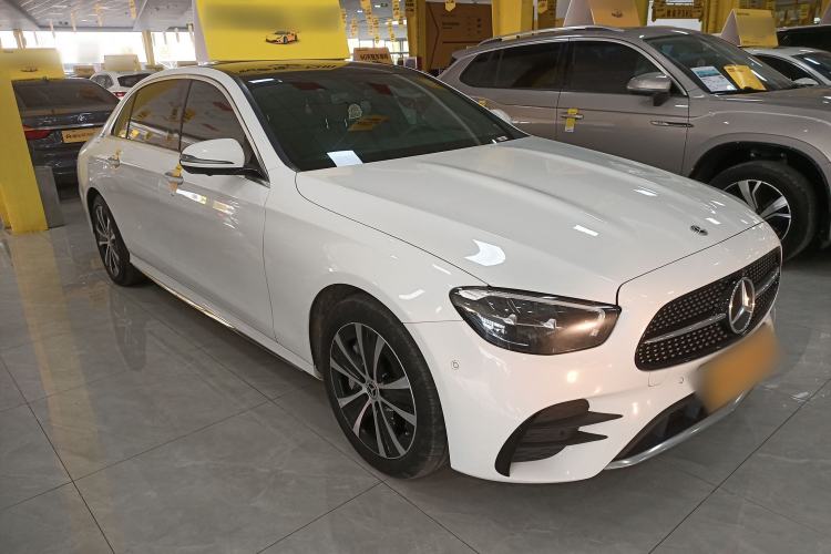 Used Mercedes-Benz E-Class New Energy 2021 E 350 e L Plug-in Hybrid Sports Sedan Exterior 2