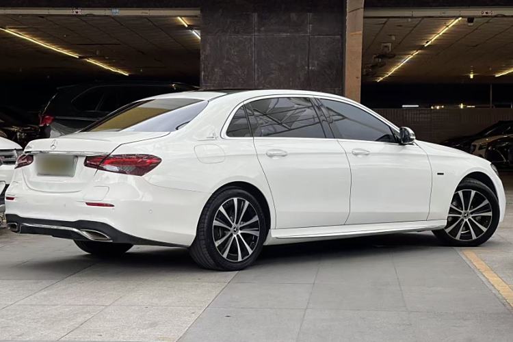 Used Mercedes-Benz E-Class New Energy 2021 E 350 e L Plug-in Hybrid Sports Sedan Exterior 2