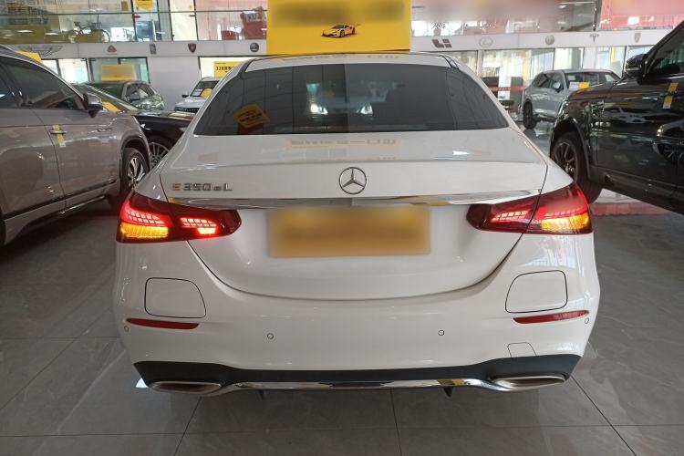 Used Mercedes-Benz E-Class New Energy 2021 E 350 e L Plug-in Hybrid Sports Sedan Exterior 4