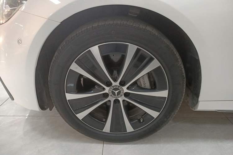 Used Mercedes-Benz E-Class New Energy 2021 E 350 e L Plug-in Hybrid Sports Sedan Exterior 7