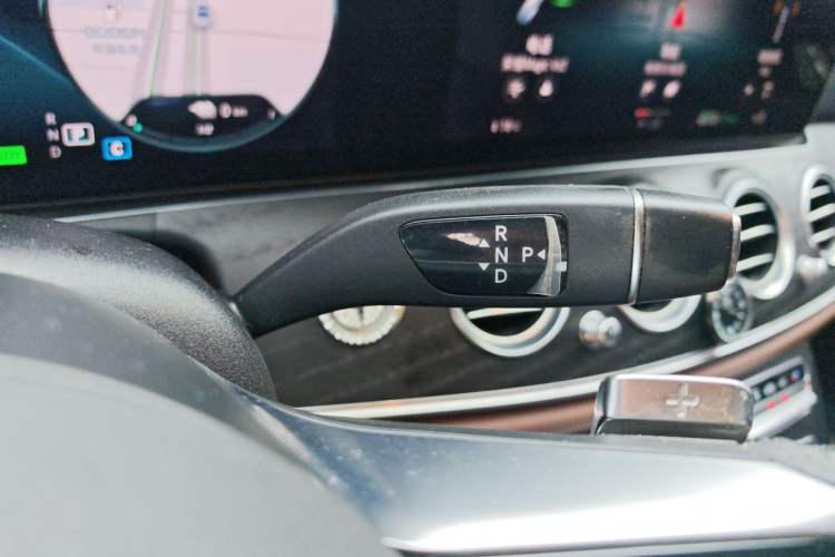 Used Mercedes-Benz E-Class New Energy 2021 E 350 e L Plug-in Hybrid Sports Sedan Gear Lever