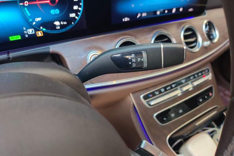 Used Mercedes-Benz E-Class New Energy 2021 E 350 e L Plug-in Hybrid Sedan Gear Lever
